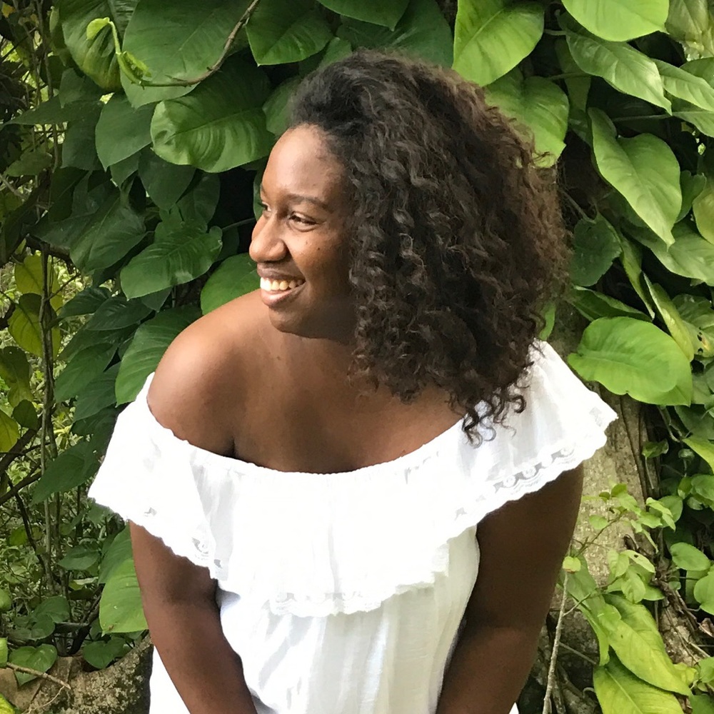 Meet your Posher, Dania